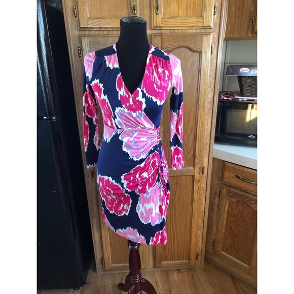 Lilly Pulitzer Dresses & Skirts - Lilly Pulitzer Navy Blue and Pink Dress XS